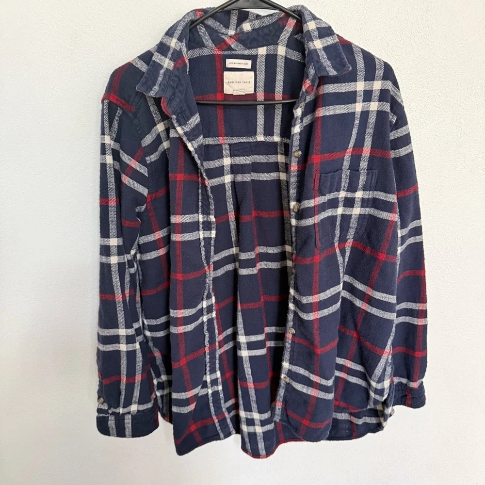American Eagle Boyfriend Fit Navy Plaid Button Down Shirt